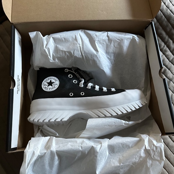 Converse Women's Chuck Taylor All Star Lugged Hi Sneakers - Picture 8 of 8